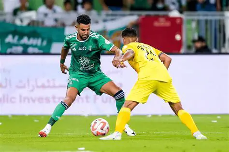 ¡Choque de Gigantes Saudíes! Análisis Detallado del Clásico Al-Ahli vs. Al-Shabab