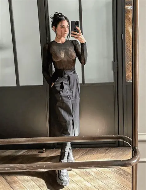 Anna Nooshin: From Refugee to Digital Entrepreneur and Fashion Icon