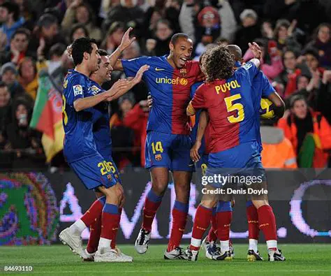 Barcelone vs. Olympiakos: A Deep Dive into European Football Rivalry and Tactical Battles