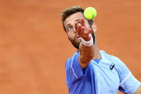 Corentin Moutet: Ascension et Controverses d'un Talent du Tennis Français
