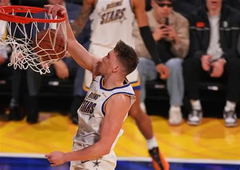 Dalton Knecht: The Rising Star of College Basketball You Need to Know