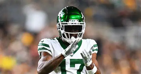 Davante Adams News and Rumors: Latest Updates on the Star Wide Receiver