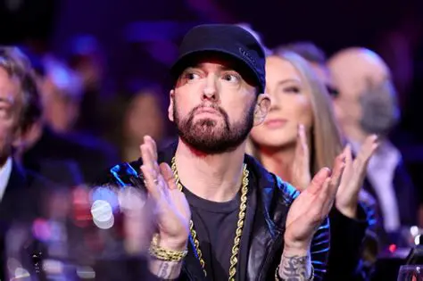 Eminem: Król Rymu i Ikona Hip-Hopu, Który Zmienił Grę