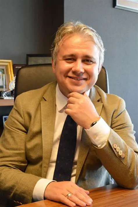 Ersan Barkın Kimdir? Hukukun Güçlü Sesi ve Kariyeri