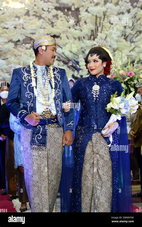 Ibajul Dara Ayu: Unveiling the Beauty and Significance of Traditional Javanese Attire