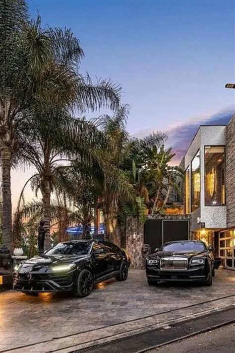 Ilaurenzside's Lavish Life: A Deep Dive into Luxury Edits and Lifestyle