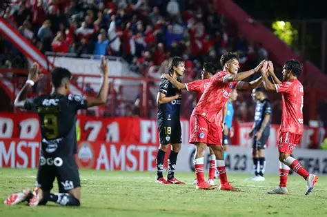 Independiente del Valle vs Atlético Mineiro: Duelos de Titãs no Palco Sul-Americano