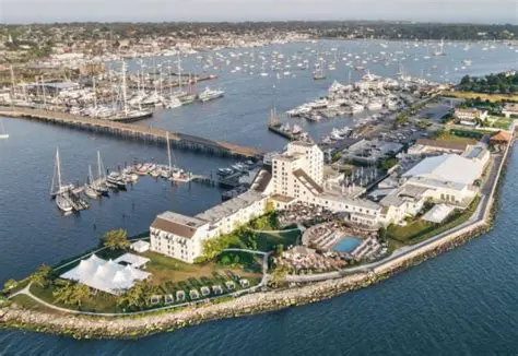 iWeather in Newport, Rhode Island: A Mid-October Guide