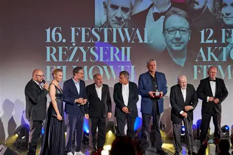 Janusz Gajos: Ikona Polskiego Aktorstwa, Legenda Kina i Teatru