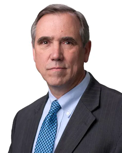 Senator Jeff Merkley: Championing Oregon and Progressive Policies in the US Senate