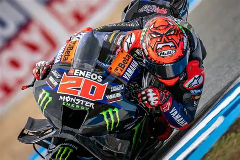 The Electrifying MotoGP Valencia 2022 Pole Lap: Fabio Quartararo's Final Stand