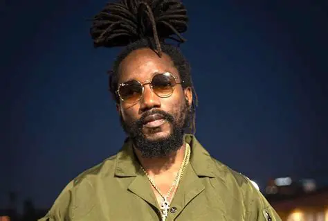 ネットフリックス株価：最新動向、分析、今後の見通し (2024年)