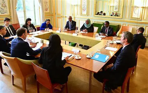 Nicolas Sarkozy: Maisha, Siasa, na Changamoto za Rais wa Zamani wa Ufaransa