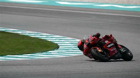 Thrilling Pole Position Battle Unfolds at MotoGP Malaysia 2023