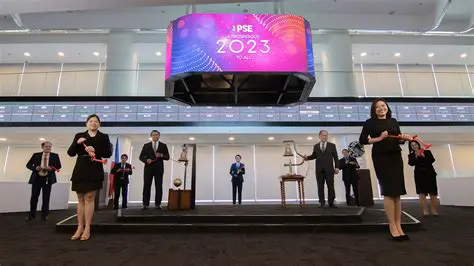 PSE Executives, SES, and Administrative Assistants in the News: Roles and Responsibilities