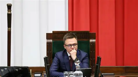 Szymon Hołownia: Kim Jest i Jak Wpływa na Polską Scenę Polityczną?