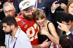 Taylor and Travis News Reddit: The Digital Arena of Fan Frenzy and Speculation
