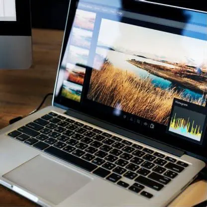 Ви Джей Эджкомб: Пионер компьютерной графики и дизайна